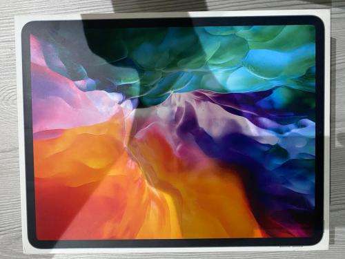 ipad pro 2020 12.9"