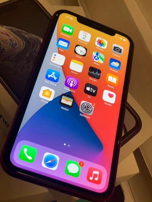 iPhone 11 - 64GB - (Product) Red - Certified Preowned - Grade B