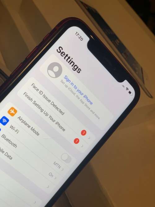 iPhone 11 - 64GB - (Product) Red - Certified Preowned - Grade B