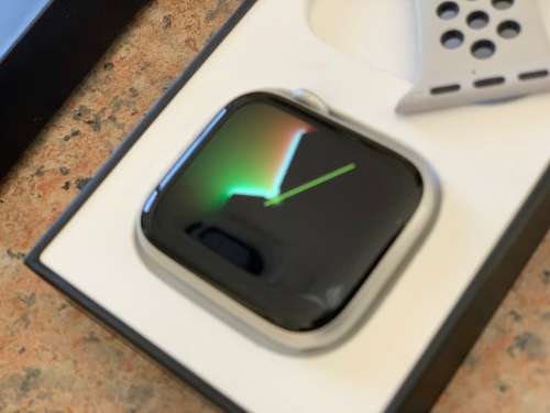 Apple Watch Series 4 44mm GPS - Silver - Certified Preowned - Grade A ~ Like New ~FREE Shipping