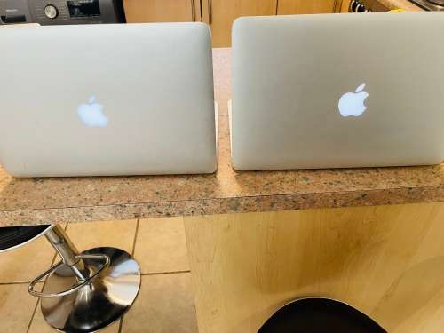 Macbook Air - 4GB RAM - 128GB SSD - Preowned - Grade A  ~ FREE Shipping