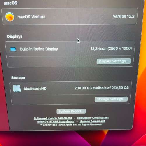 2019 Apple Macbook Pro 13-inch Retina Display - Intel Core i5 - 8GB RAM - 256GB SSD Touchbar Sensor