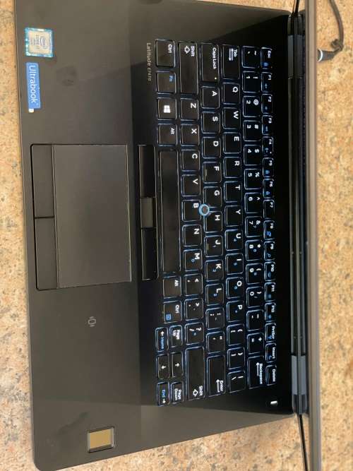 Dell Latitude E7470 Laptop - Intel Core i5 - 16GB RAM - 256GB SSD ~Grade A ~FREE 32GB Memory Stick