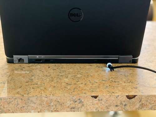 Dell Latitude E7250 Laptop - Intel Core i5 - 16GB RAM - 512GB SSD ~FREE 64GB Memory Stick