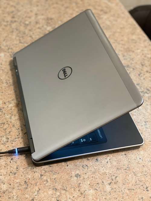 Dell Latitude E7440 Laptop - Intel Core i7 vPro - 16GB RAM - 512GB SSD Windows 11 Activated