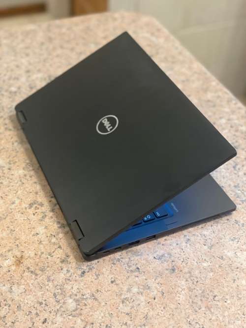 Dell Latitude 5289 2-in-1 FHD Touch Laptop PC - Intel Core i5-7300U 2.6GHz 8GB 256GB SSD