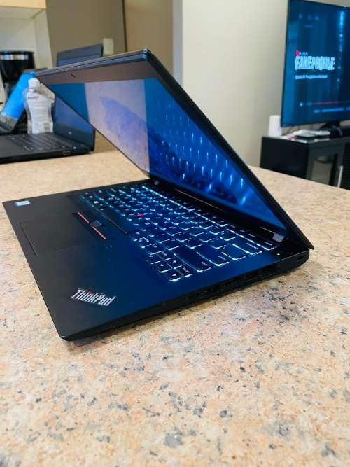 Lenovo Thinkpad T470 - Intel Core i5 - 12GB RAM - 256GB SSD ~FREE 64GB Memory Stick