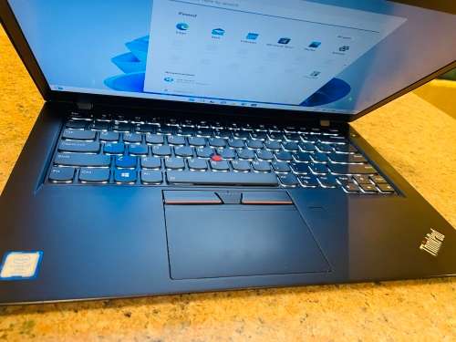 Lenovo Thinkpad T470 - Intel Core i5 - 12GB RAM - 256GB SSD ~FREE 64GB Memory Stick