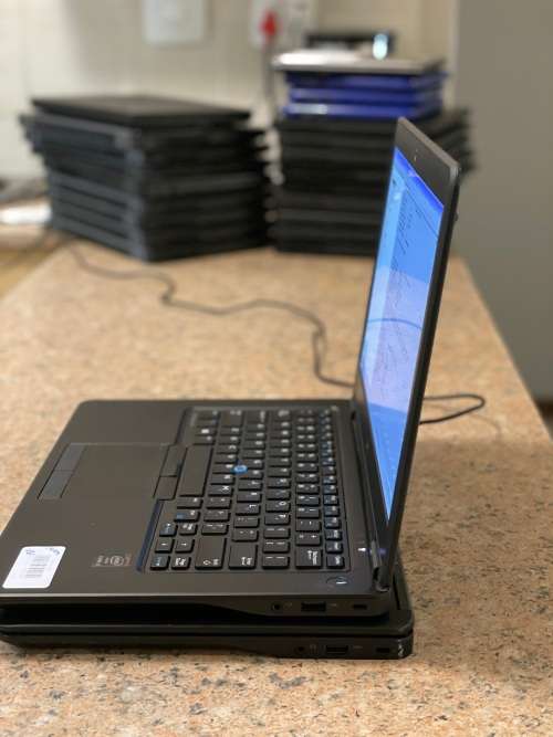 Dell Latitude E7450 Laptop - Intel Core i5 - 16GB RAM - 256GB SSD Windows 11 Pro Office 2021