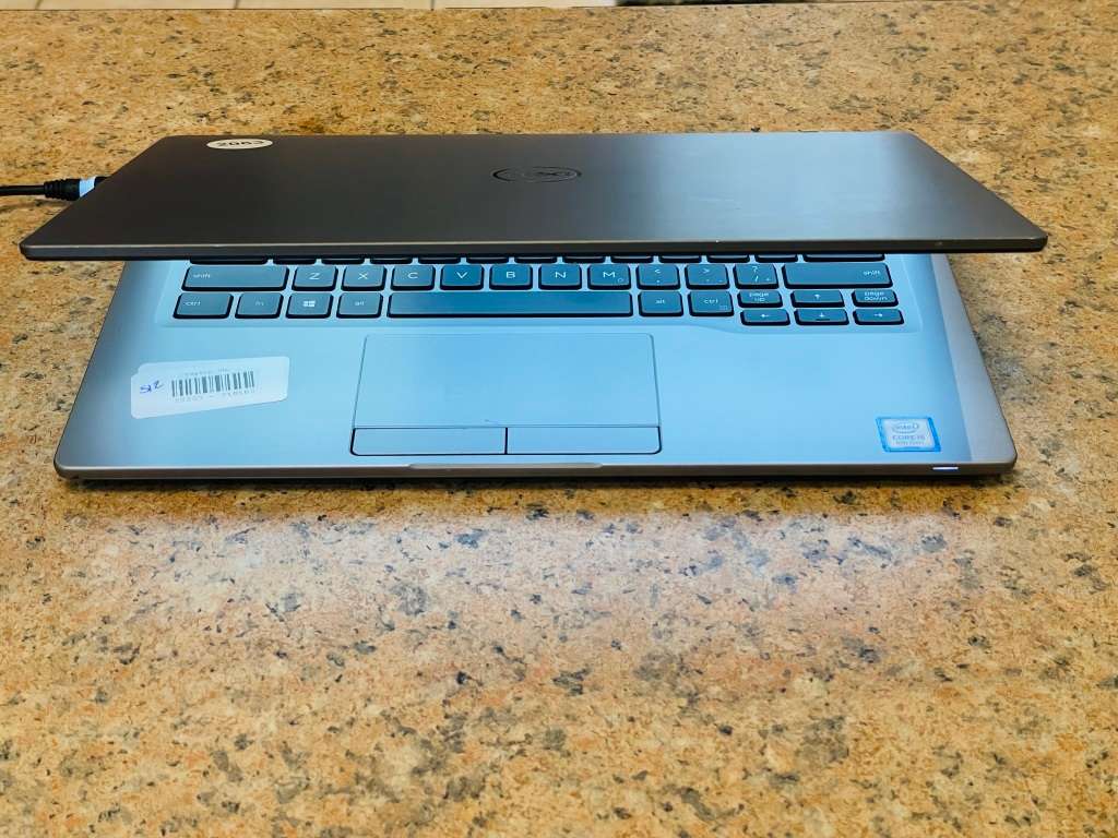 Dell Latitude 7300 Laptop - Touchscreen Intel Core i5 - 16GB RAM - 256GB SSD FREE 64GB Memory Stick