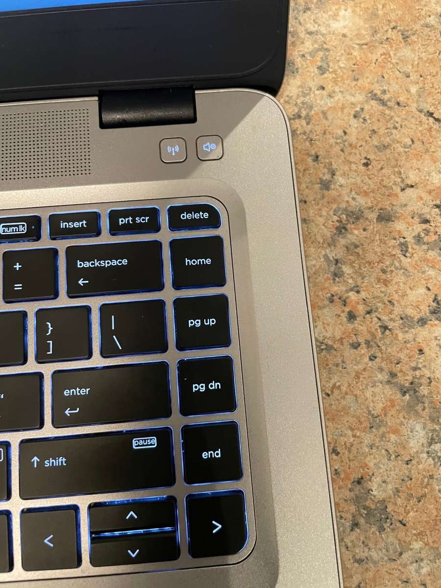 HP Elitebook 840 G3 Laptop - Intel Core i7 6th Generation - 8GB RAM - 256GB SSD FREE 64GB Stick