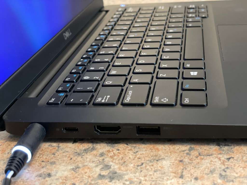 Dell Latitude 7390 Laptop - Intel Core i7 7th Gen - 16GB RAM - 512GB SSD FREE 64GB Memory Stick