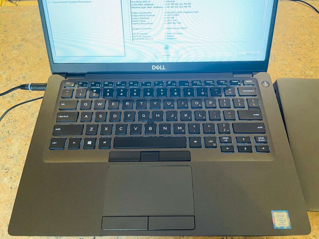 Dell Latitude 5300 13.3-inch QuadCore i5-8665U 32GB RAM 512GB SSD Windows 11 Office 2021