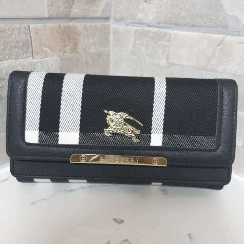 Burberry Ladies Wallet