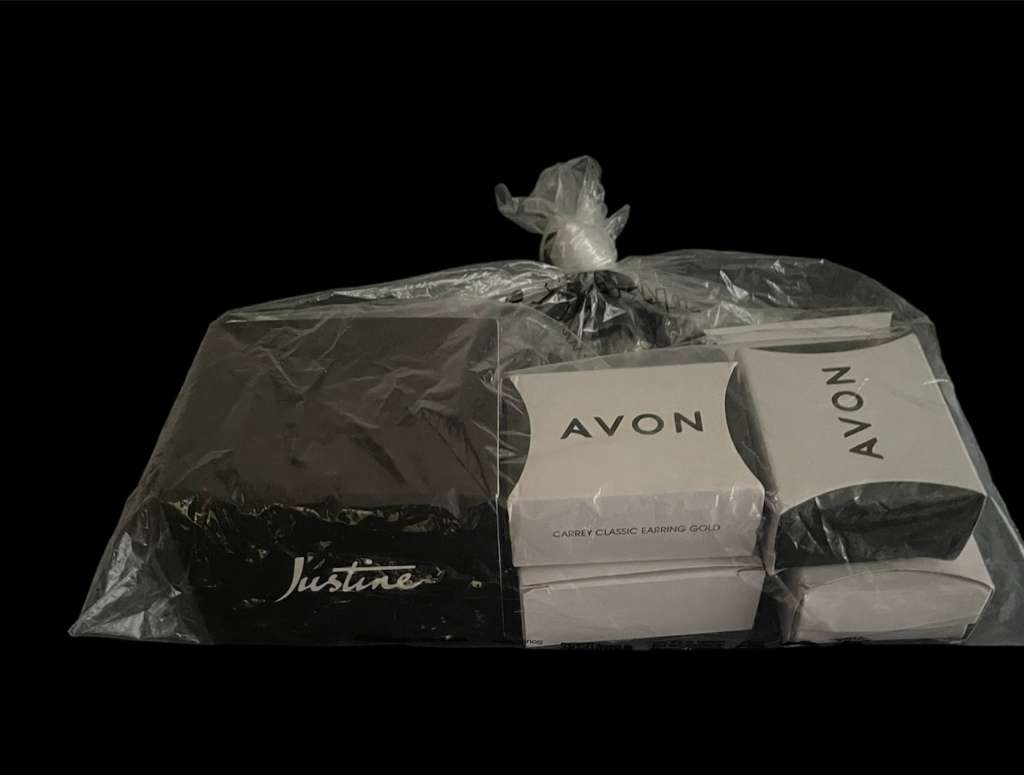 Avon & Justine Jewellery Mystery Lot of 6