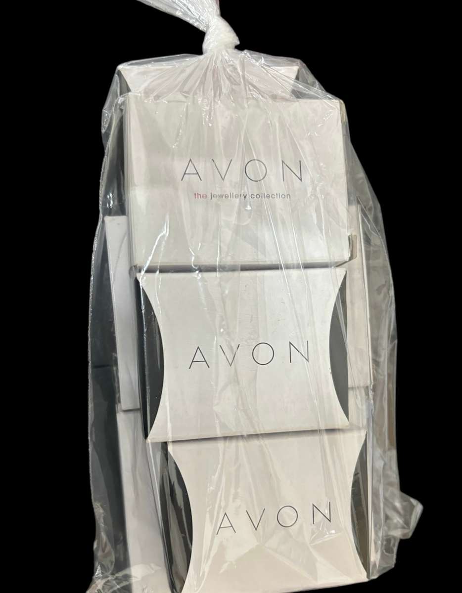 Avon Jewellery Lot of 6