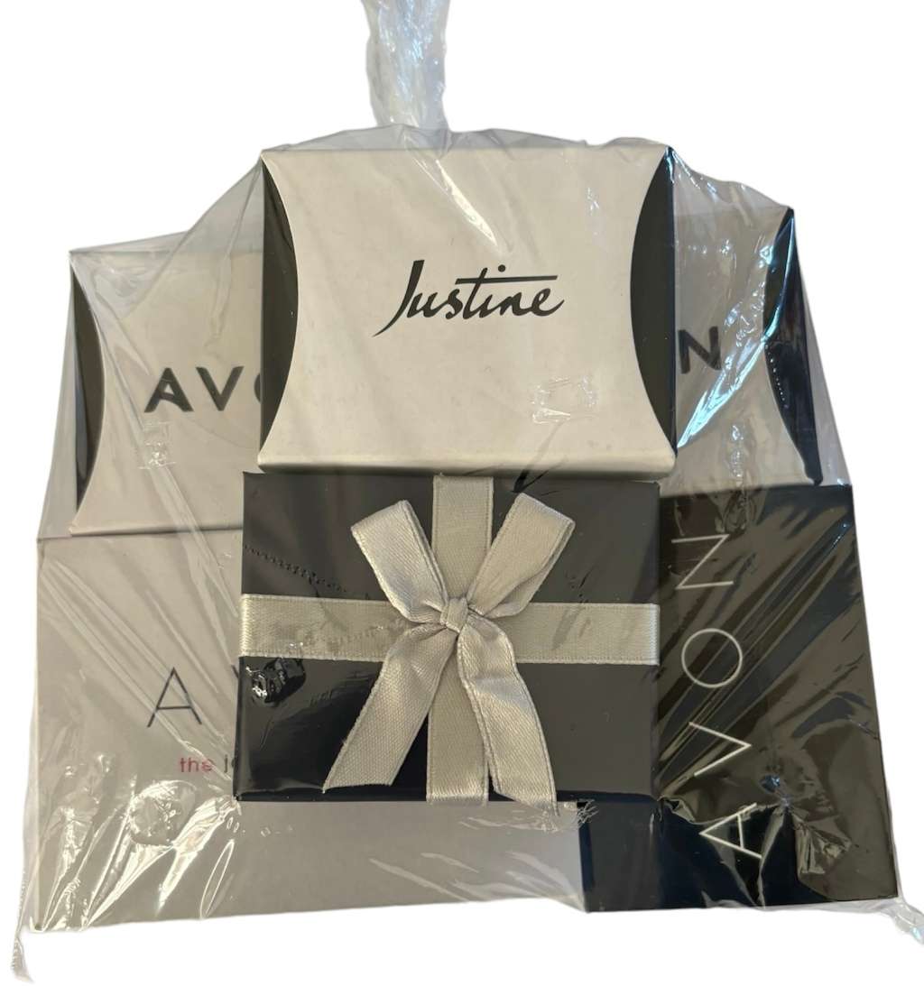 Avon Jewellery Lot of 6