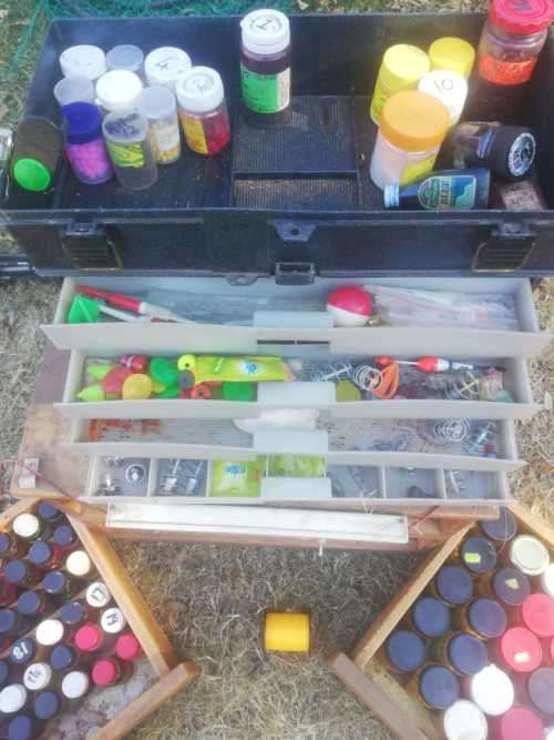 A lot of fishing and camping items.Valued at R 8800.25 Fishing rods,22 Spools,all dips,Pick up only.