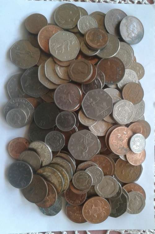 WOW WOW WOW.179 Mixed coins as AS PER PICTURES.