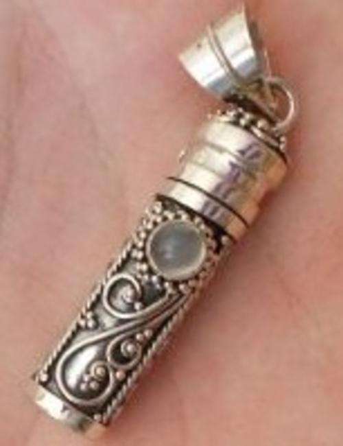 Exquisite Solid Silver & Moonstone Prayer box pendant...