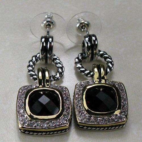 Exquisite Sterling Silver & Meroon Garnet earrings...