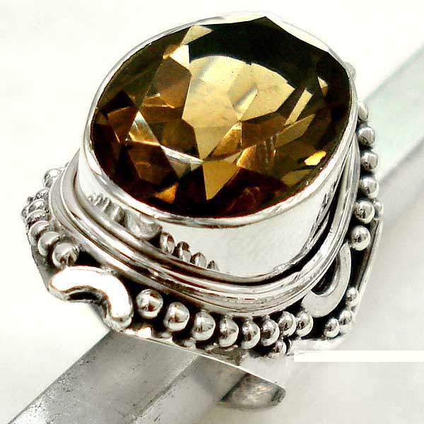Exquisite 925 Sterling Silver Smoky Topaz ring...