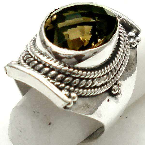 Exquisite 925 Sterling Silver Smoky Topaz ring...