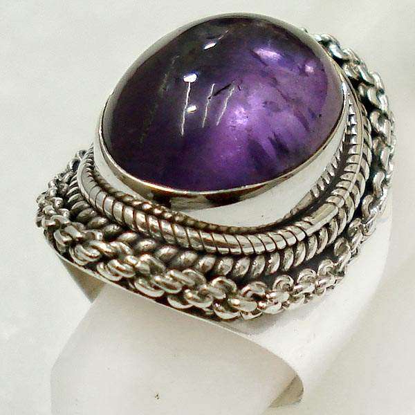 Exquisite 925 Sterling Silver Amethyst ring...