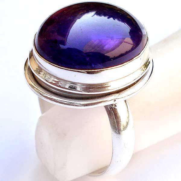 Exquisite 925 Sterling Silver & Amethyst Ring...