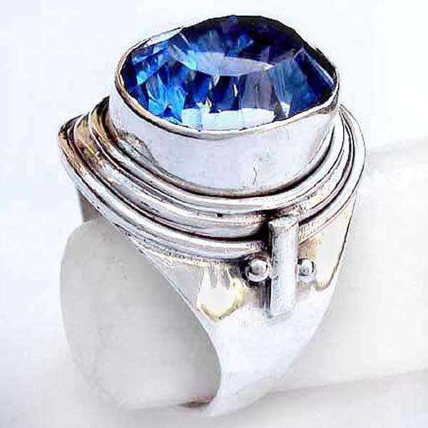 **CLEARANCE SALE**Exquisite 925 Sterling Silver & Blue mystic Topaz Ring...