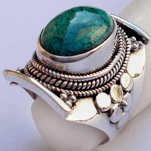 Gorgeous Solid Silver ring...