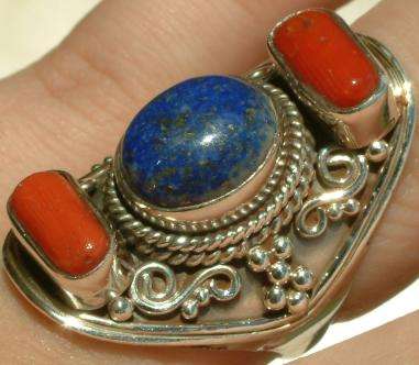 Gorgeous Solid Silver & Coral & Lapis Lazuli ring...