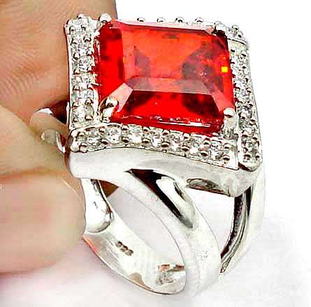 Gorgeous Solid Silver Spice Topaz ring...