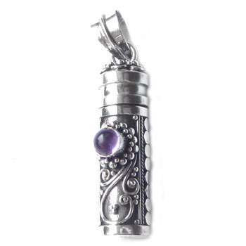 Exquisite Solid Silver & Amethyst Prayer box pendant...