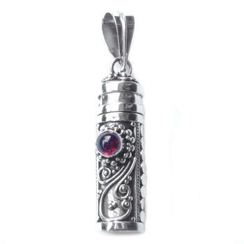 Exquisite Solid Silver & Garnet Prayer box pendant...