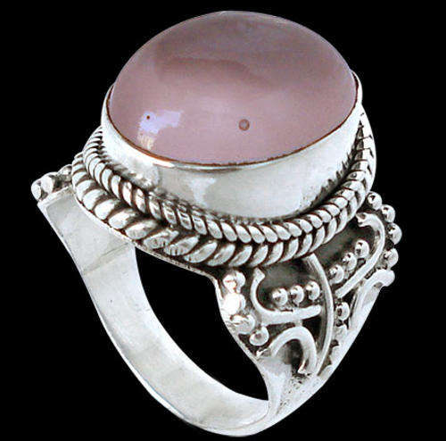 Gorgeous Size 6,5 Solid Silver and Rose Quartz ring...