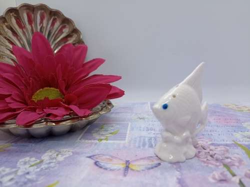 VINTAGE : Salt Pot - Fish