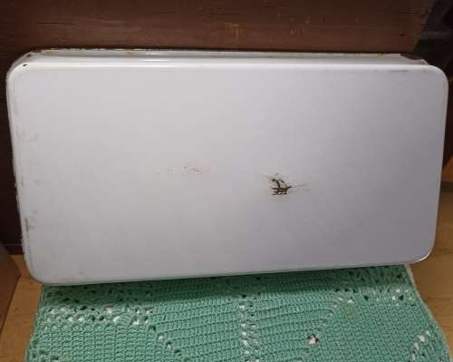 VINTAGE : Enamel Baking Dish