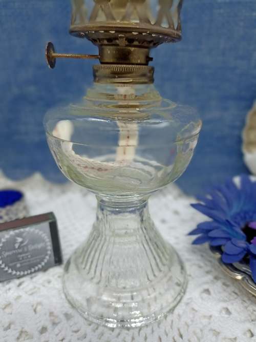 VINTAGE : Paraffin Oil Lamp nr 3