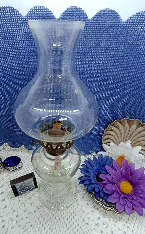 VINTAGE : Paraffin Oil Lamp nr 3