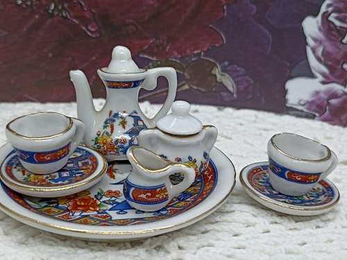 DOLL HOUSE : Highly Detailed Miniature Tea Set (nr 2)