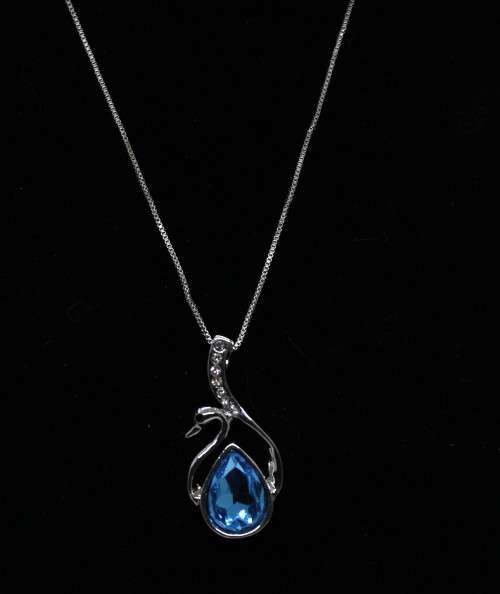 NEW : Lot of 3 Jewellery pieces : Loads of Bling for a special occasion