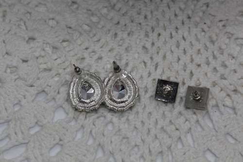 NEW : Lot of 3 Jewellery pieces : Loads of Bling for a special occasion