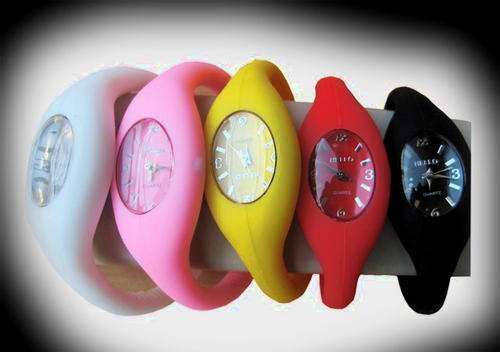 Power BRACELET.QUARTZ SPORTS WATCH,assorted