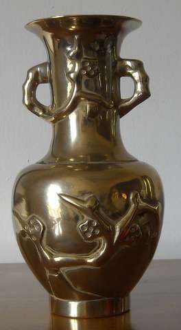 VINTAGE CHINESE BRASS TWO-HANDLED BALUSTER VASE