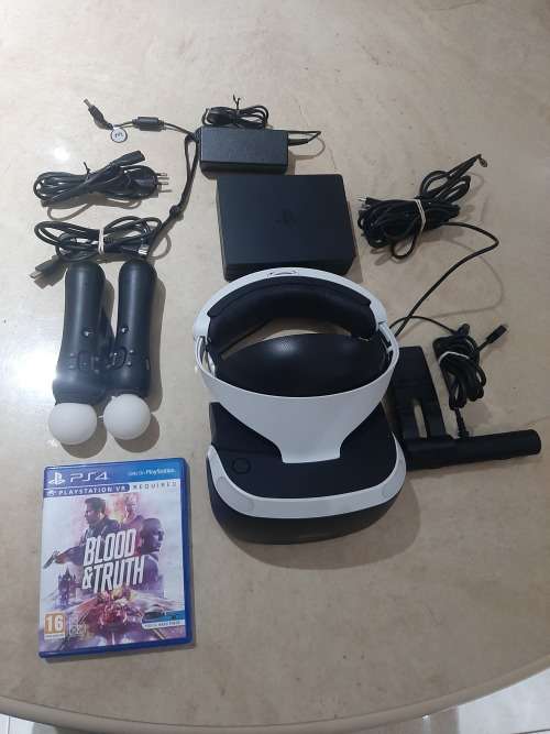 PS VR HEADSET BUNDLE
