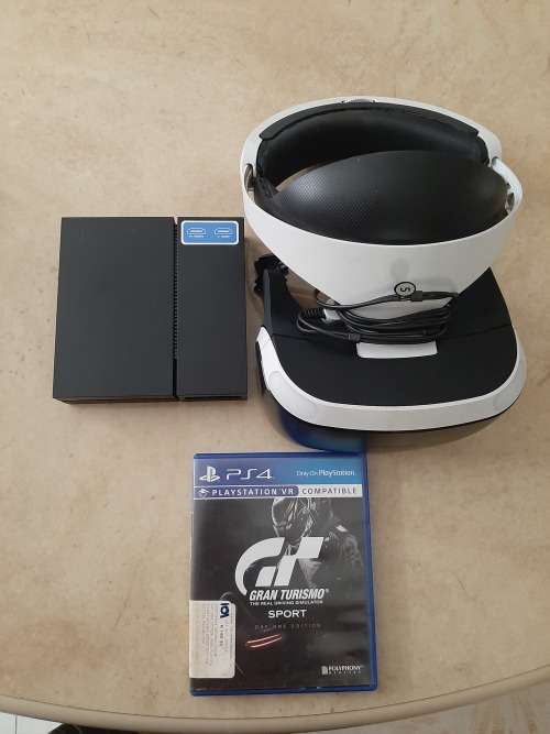 PLAYSTATION VR PS4 HEADSET BUNDLE