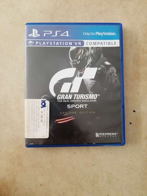 PLAYSTATION VR PS4 HEADSET BUNDLE