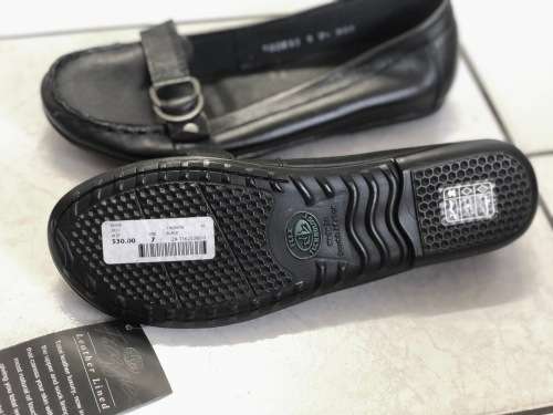 Froggie Genuine Leather Lined Shoes, Black (Brand New)