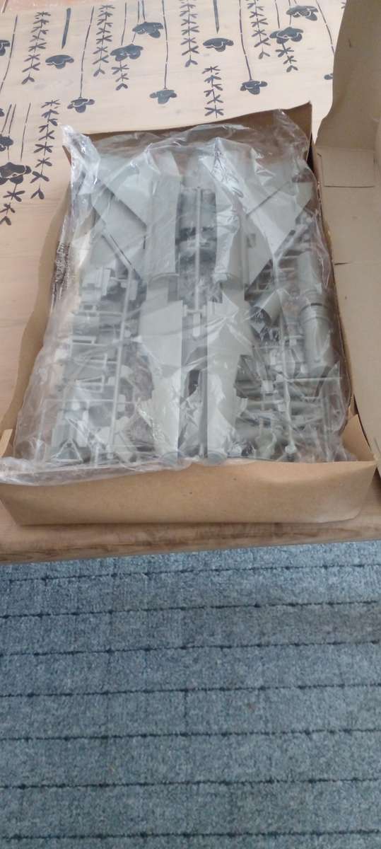 CENTURY SERIES F-106 DELTA DART PLASTIC MODEL KIT JET.